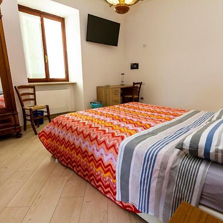 La Colomba B&B Castellaro  外观 照片