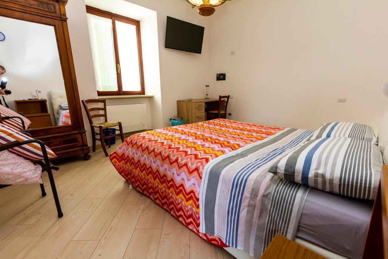 La Colomba B&B Castellaro  外观 照片