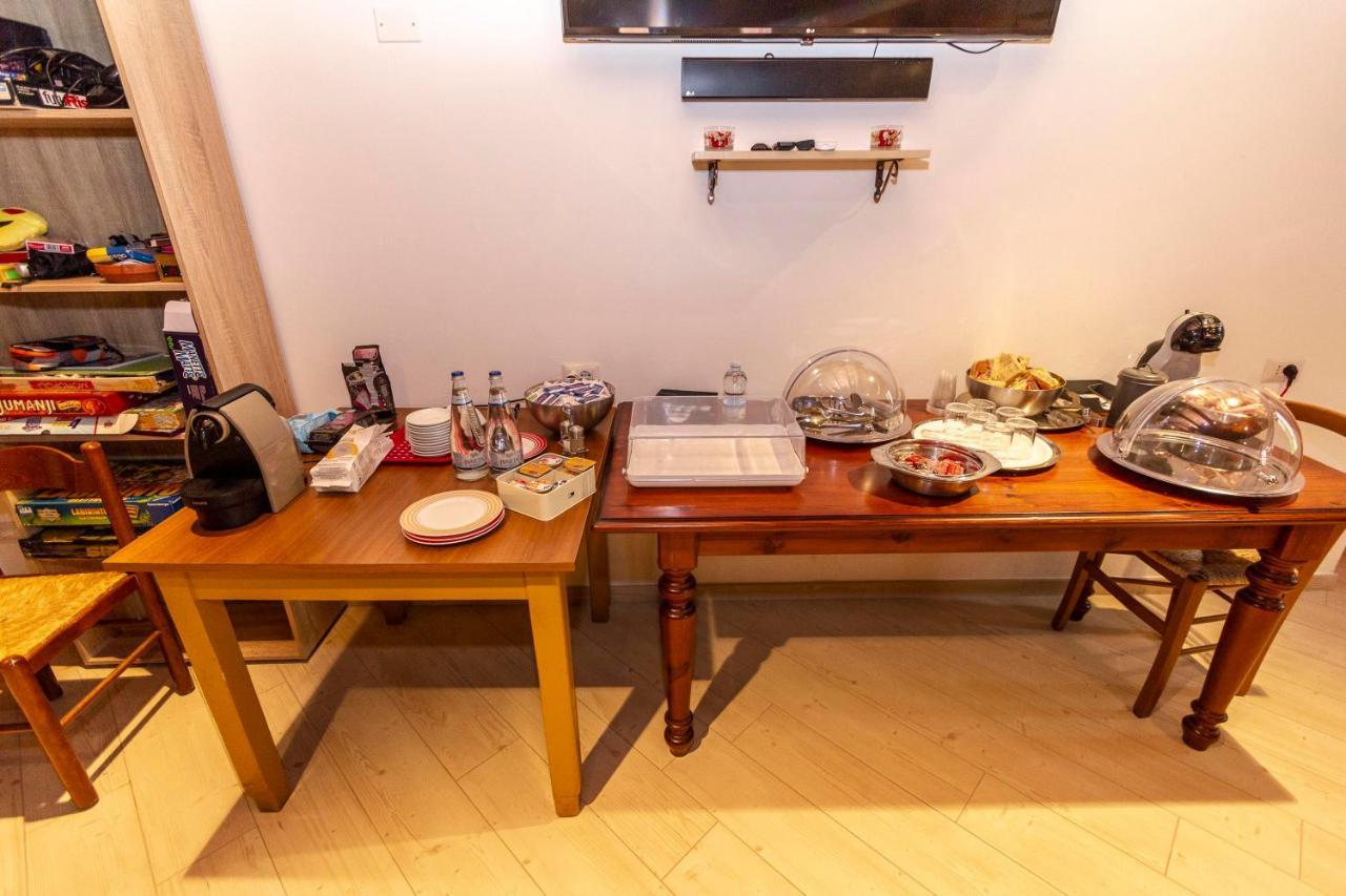 La Colomba B&B Castellaro  外观 照片